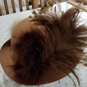 Vintage  hat. By Chelton. Chic.